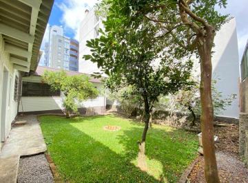 75bf7b42-17b2-4c8f-a577-189734ea5514 · Casa com 3 dormitórios, sendo 1 suíte, 137m² privativos no bairro Saint Etienne