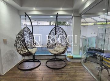 Casa Triplex À Venda No Embaré · Casa Triplex com Piscina à Venda no Embaré