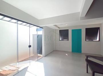 Casa · 134m² · 2 Quartos · 2 Vagas · Casa à venda em condomínio fechado próximo ao centro de Poços de Caldas