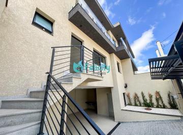 Casa · 189m² · 3 Quartos · 4 Vagas · Sobrado com 3 dorms, 1 suíte, 4 vagas, 189m2 no Pq. São Domingos