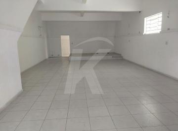Comercial · 140m² · Salão comercial medindo 140 m² com 2 banheiros e 2 portas de aço.