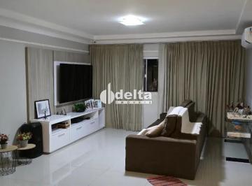 Casa · 265m² · 3 Quartos · 2 Vagas · Casa residencial com 3 quartos disponível para venda no bairro Jardim Holanda em Uberlândia-MG.