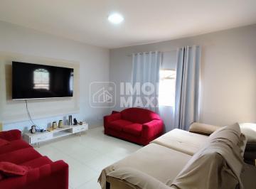 Casa · 220m² · 4 Quartos · 4 Vagas · Casa Quadra 07 Sobradinho. 3 Quartos 1 suíte. Lote de 350m²