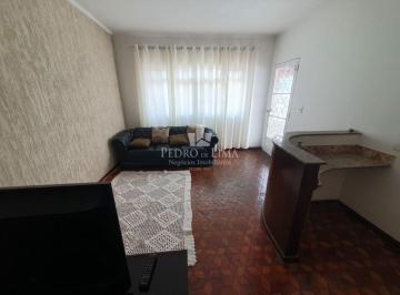 Casa · 166m² · 3 Quartos · 2 Vagas · Sobrado na região da Água Rasa com 166m², 3 suítes, 3 vagas e quintal com churrasqueira.