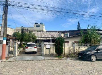 36e0c01edf7a5af1eb4eefaaf3c4088f54a1ca97 · Casa à venda, 70 m² por R$ 545.000,00 - Meia Praia - Navegantes/SC