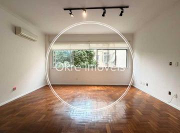 Apartamento · 87m² · 2 Quartos · 1 Vaga · Apartamento Reformado de 2 Quartos à Venda no Leblon 90m²