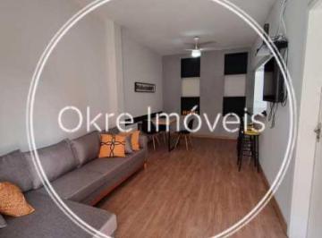 Casa · 72m² · 9 Quartos · Casa de Vila : Triplex / Residencial / Botafogo