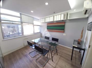 Apartamento · 67m² · 3 Quartos · Sala comercial à venda no Largo da Carioca, totalmente reformada, 3 ambientes e 2 banheiros, Centro,