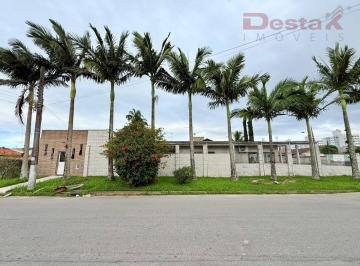 Casa · 350m² · 5 Quartos · 2 Vagas · Casa em Rio Caveiras  -  Biguaçu