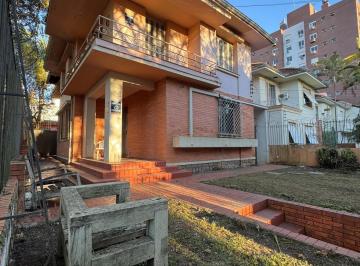 Casa · 243m² · 3 Quartos · 2 Vagas · 🏡 Casa 3 dormitórios com garagem – Bairro Petrópolis, Porto Alegre