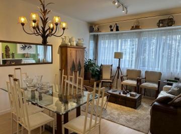 Apartamento · 114m² · 3 Quartos · 1 Vaga · Vende-se apartamento com 3 quartos(1 suíte), 114m² e 1 vaga - Moinhos de Vento