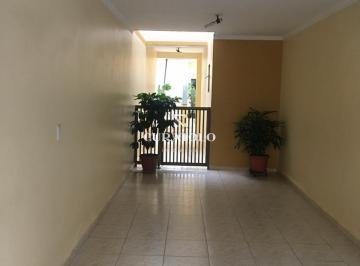 Casa · 240m² · 4 Quartos · 2 Vagas · Casa sobrado à venda com 4 quartos e 2 vagas em São Caetano do Sul!