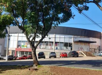 0 · Prédio comercial na frente da Lagoa Do Taquaral