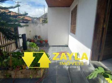 Casa · 207m² · 4 Quartos · 1 Vaga · Casa Triplex 4 quartos sendo 1 suíte Varanda Piscina Terraço Vaga de garagem à v