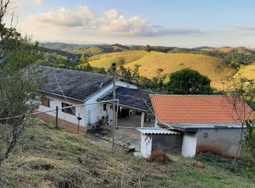 Foto 01 · Sítio à venda em São Luiz do Paraitinga-SP na Zona Rural: 2 quartos, 2 salas, 1 banheiro, 3 vagas de