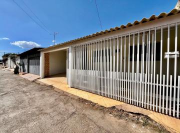 Casa de 3 quartos, Ceilândia · VENDO CASA QNP 19 CEILÂNDIA 3Qts. AC. FINANCIAMENTO! OPORTUNIDADE!