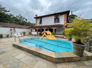 9d4c52ef71c93732ef4996c5ac046116b72d186e · Casa à Venda em Juquehy a 250m da Praia com 4 Suítes, Edícula Completa, Piscina e 5 Vagas