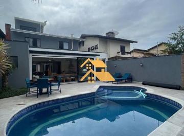 bfec019b72a0bff1bc46c797a5aa849c2172eef7 · Casa reformada em Juquehy a 250 metros da praia, 3 dormitórios, piscina, hidromassagem e escritura d