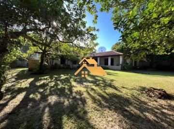 86503182064b38562a04aa81d8a871783eb25782 · Casa à Venda na Praia da Baleia com Terreno de 717m² – 4 Suítes, Potencial para 2 Residências de Alt