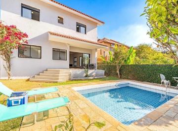 Casa de 2 quartos, Santana de Parnaíba · Alphaville 9, 317m² de construção, 4 dormitórios sendo 2 suítes, 4 vagas.