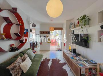 Apartamento · 160m² · 3 Quartos · 2 Vagas · Cobertura 3 quartos em Santa Tereza, 2 vagas livres, 2o. piso com delicioso sol
