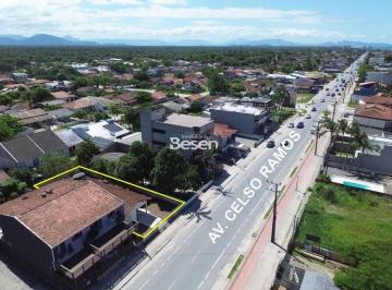 Casa · 102m² · 3 Quartos · CASA EM ALVENARIA COM EXCELENTE LOCALIZAÇÃO E AMPLO ESPAÇO EM TERRENO