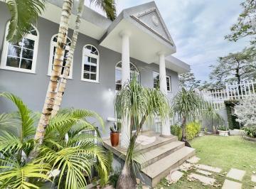 Casa · 320m² · 6 Quartos · 2 Vagas · Casa em Camboinhas, Niterói/RJ de 320m² 6 quartos à venda por R$ 6.000.000,00