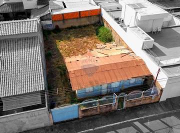 Terreno · 320m² · Oportunidade Única na Vila Planalto Lote totalmente plano e Regularizado de 320m². ACEITA FINANCIAME