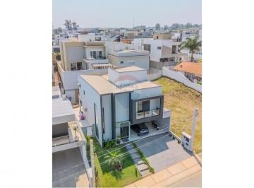 Casa · 258m² · 3 Quartos · 4 Vagas · Casa de Alto Padrão para Locação – Condomínio Cyrela Esplanada, Votorantim/SP