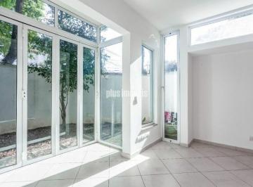 Casa · 258m² · 4 Quartos · 2 Vagas · Maravilhoso Sobrado Residencial de Alto padrão à Venda em Moema