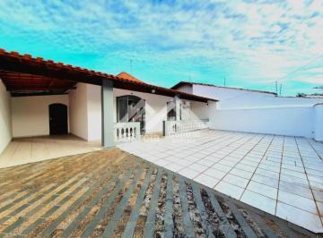 Casa · 179m² · 2 Quartos · 6 Vagas · Casa em Peruíbe