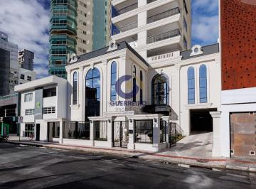 Apartamento · 343m² · 3 Quartos · 2 Vagas · Apartamento Diferenciado com 3 suítes à venda, 343 m² - Centro - Itajaí/SC