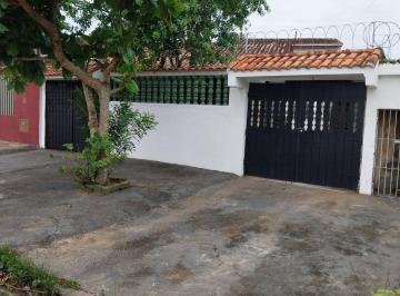Casa de 3 quartos, Itanhaém · Casa lote inteiro  250 m da praia Itanhaem