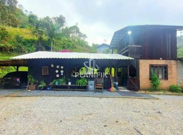 Rural · 720m² · 2 Quartos · 1 Vaga · Sítio escriturado à venda no bairro Alsácia Guabiruba.