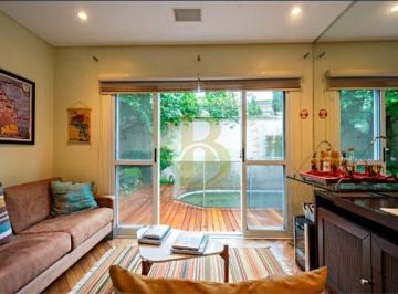 Casa · 230m² · 3 Quartos · 2 Vagas · Casa em condomínio de 230m², com 3 suítes para venda  no Jardim Morumbi.