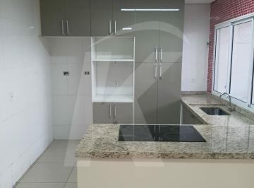 Casa · 107m² · 3 Quartos · 2 Vagas · Casa em Condomínio Fechado 03 dormitórios, 01 suíte, 02 vagas