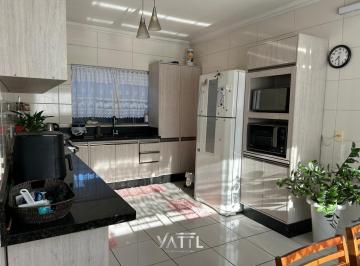 Casa · 200m² · 4 Quartos · 2 Vagas · Casa com piscina no Vila Lalau – 4 dormitórios