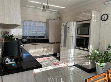 Casa · 200m² · 4 Quartos · 2 Vagas · Casa com piscina no Vila Lalau – 4 dormitórios