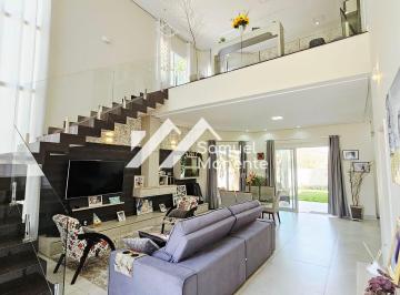 Casa · 284m² · 3 Quartos · Sobrado c/ suíte no térreo