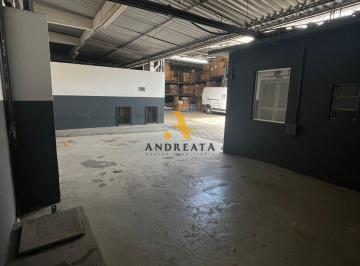 Comercial · 2751m² · 10 Vagas · Venda de Galpão, 2751 m², por R$ 3.4 milhões em Rocha.