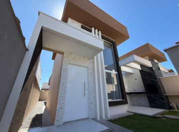 d6b4402969f895ecc3fd327ee4a915eacd88daef · Casa linear com quintal no Mariléa