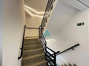 Escada Interna · Apartamento com 2 dormitórios, sendo 1 suíte à venda, 56,45 m² - Utinga - Santo André/SP