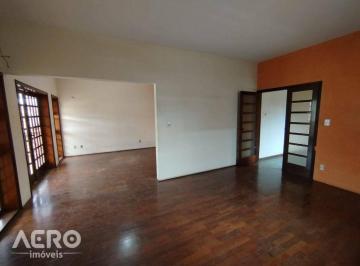 99c25fc3d790a9bcca6950d09da7e16882c24131 · Casa com 4 dormitórios no Centro de Bauru
