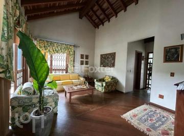f193e130 · Casa, 4 dormitórios, 303.12 m², em Ideal