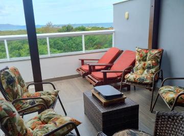 Casa de 4 quartos, Cabo Frio · Venha Visitar !!! Casa Triplex Novíssima Fino Acabamento c/ Vista Mar Peró à Venda ou Permuta