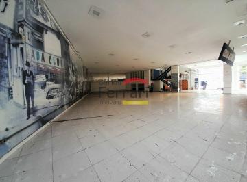 Comercial · 800m² · 30 Vagas · Loja comercial de esquina 800 metros