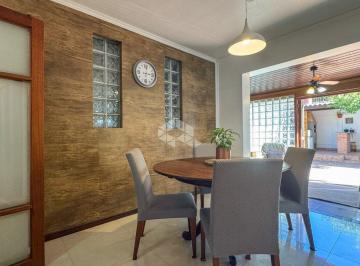 Casa · 130m² · 3 Quartos · 2 Vagas · Casa em condomínio com 3 dormitórios