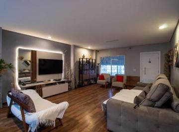 Casa de 3 quartos, São Paulo · Casa sobrado à venda com 200m², 3 quartos 3 suítes e 4 vagas Butantã