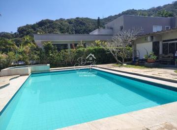 Foto 03 · Terreno de alto padrão no condomínio Enseada, Guarujá-SP com piscina, área gourmet, sauna, quarto e 