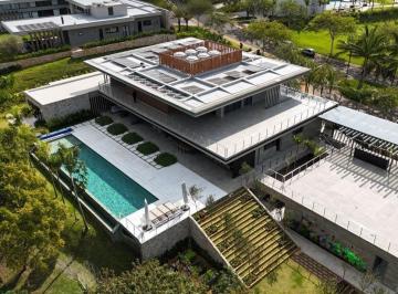 Casa · 1900m² · 5 Quartos · 4 Vagas ·
Casa de Campo de Luxo à Venda – Fazenda da Grama, Itupeva/SP